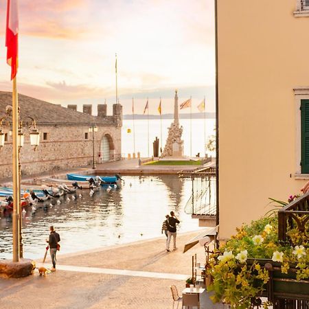 The Mansion Of Countess Rizzardi On Garda Lake Lazise Zewnętrze zdjęcie