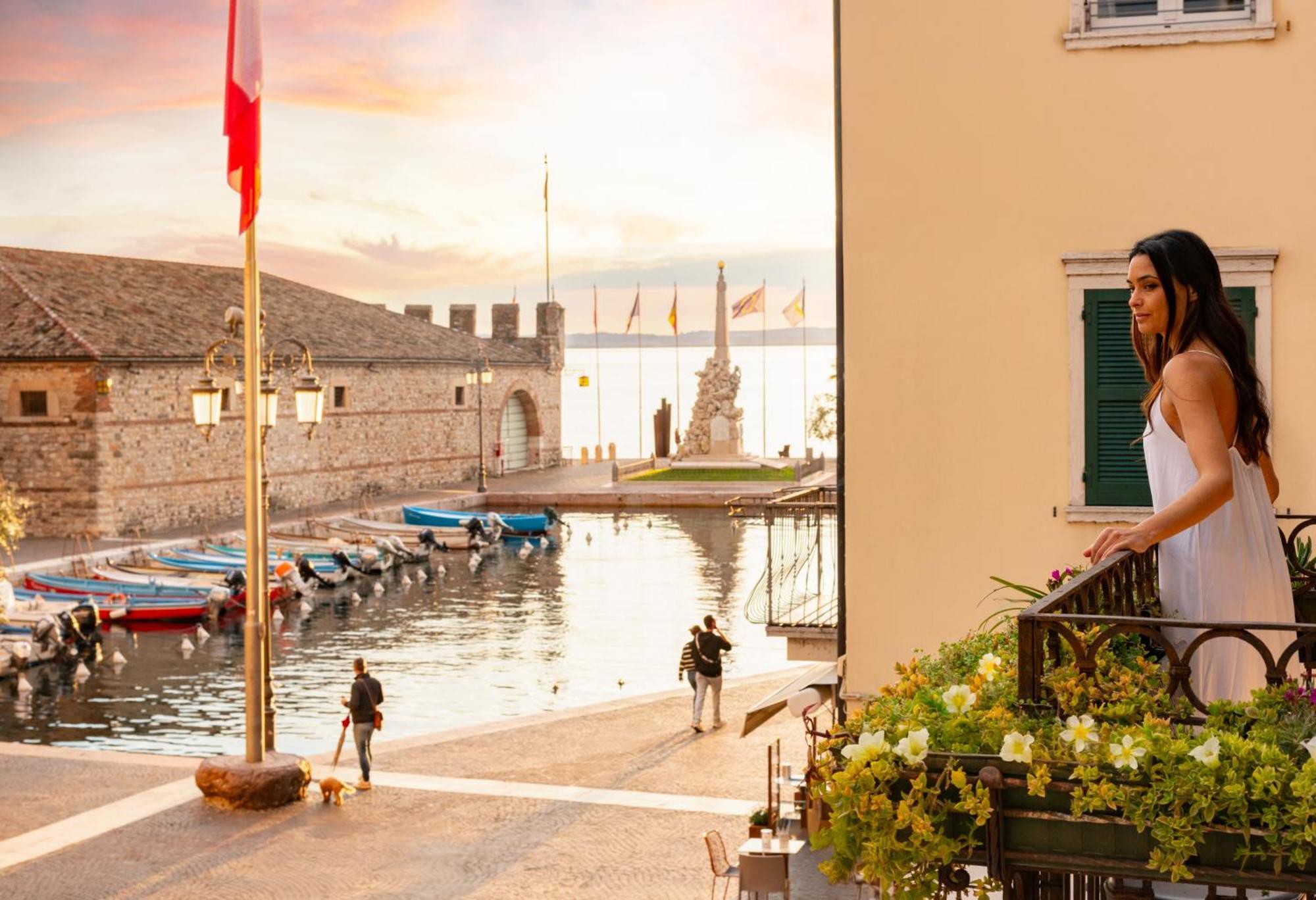 The Mansion Of Countess Rizzardi On Garda Lake Lazise Zewnętrze zdjęcie